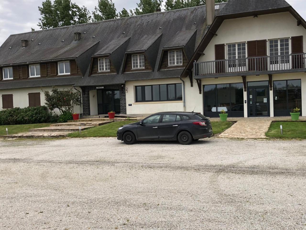 Hotel La Cle Des Champs Le Teilleul Zewnętrze zdjęcie